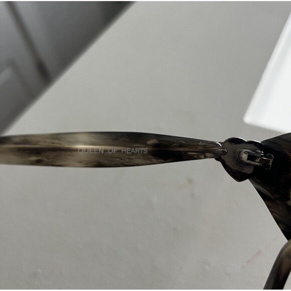 Brighton Queen Of Hearts Tortoise Oval Frame Sunglasses WITH METAL CASE - Picture 11 of 13